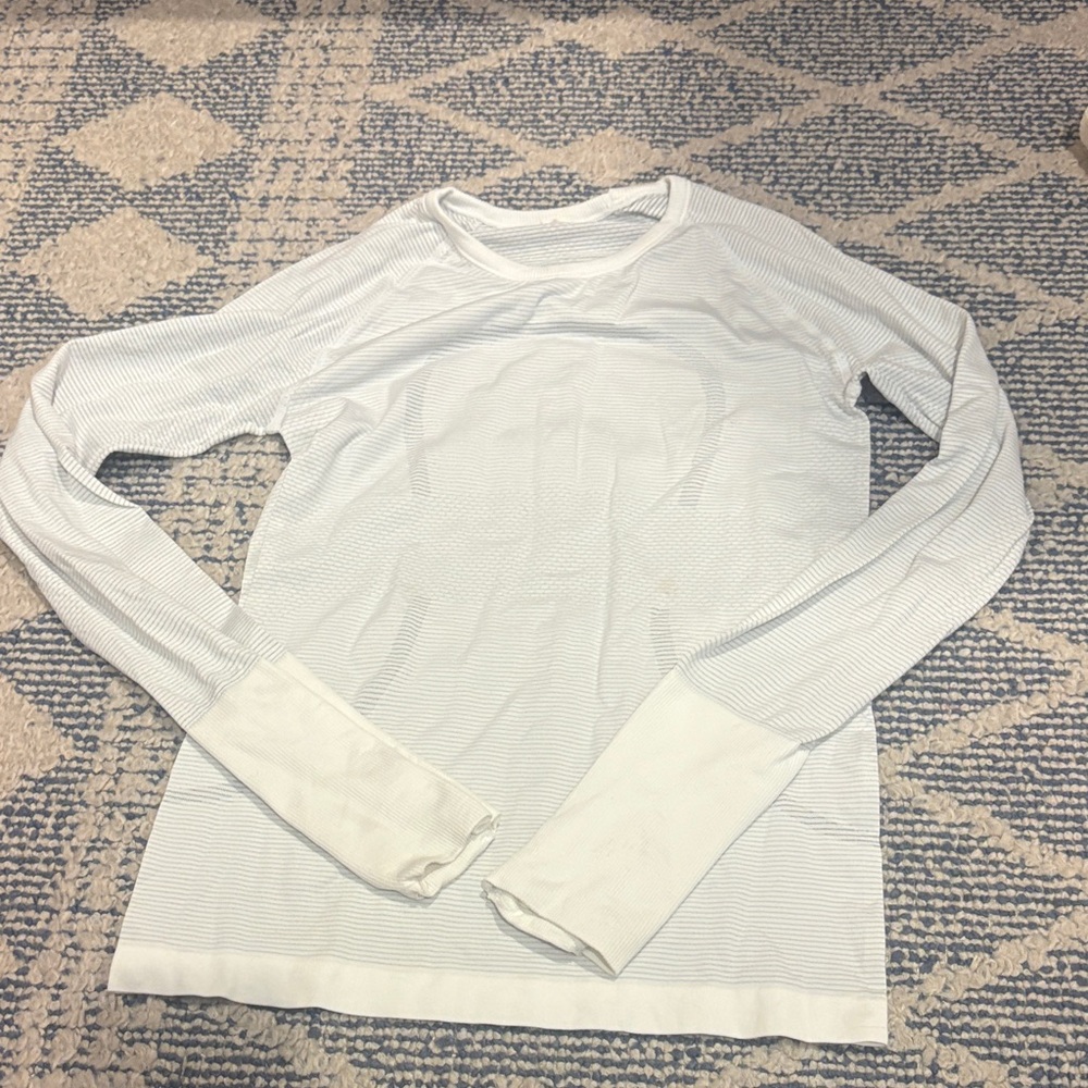 white lulu Long Sleeve Women's Top